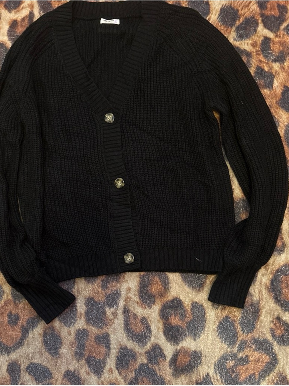 zeagoo Black V-Neck Button-Front Knit Cardigan